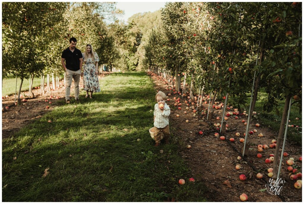 Outdoor family photo session