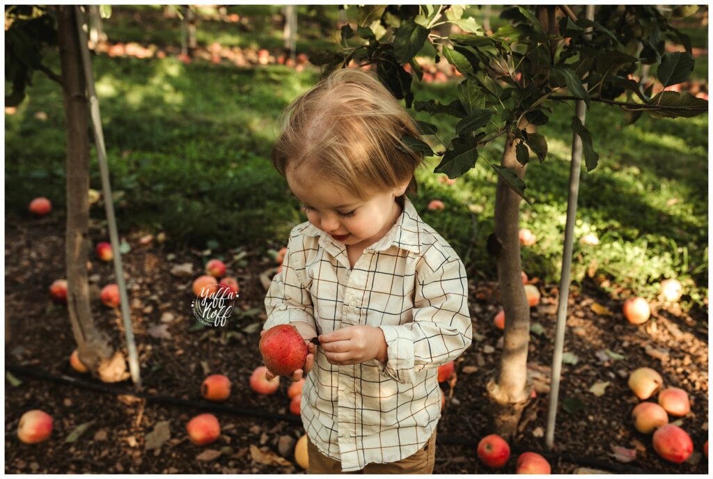 Outdoor family photo session