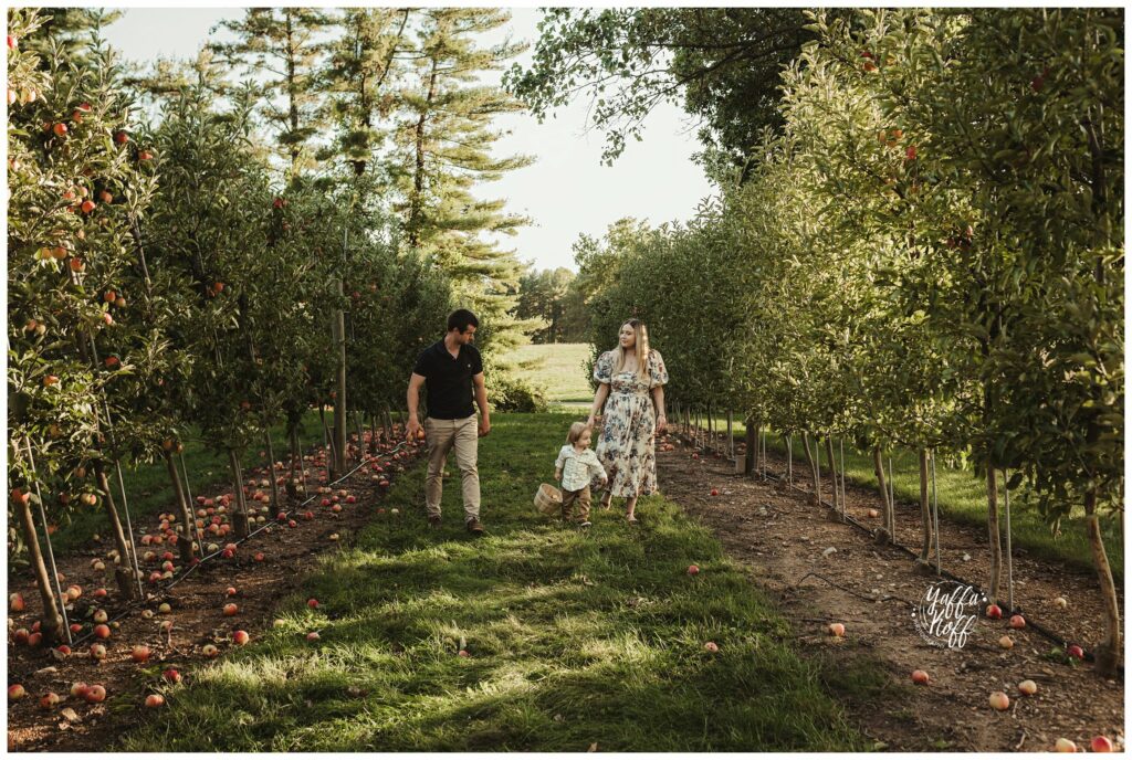 Outdoor family photo session