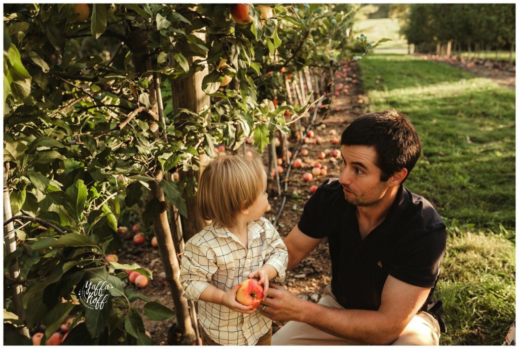 Outdoor family photo session