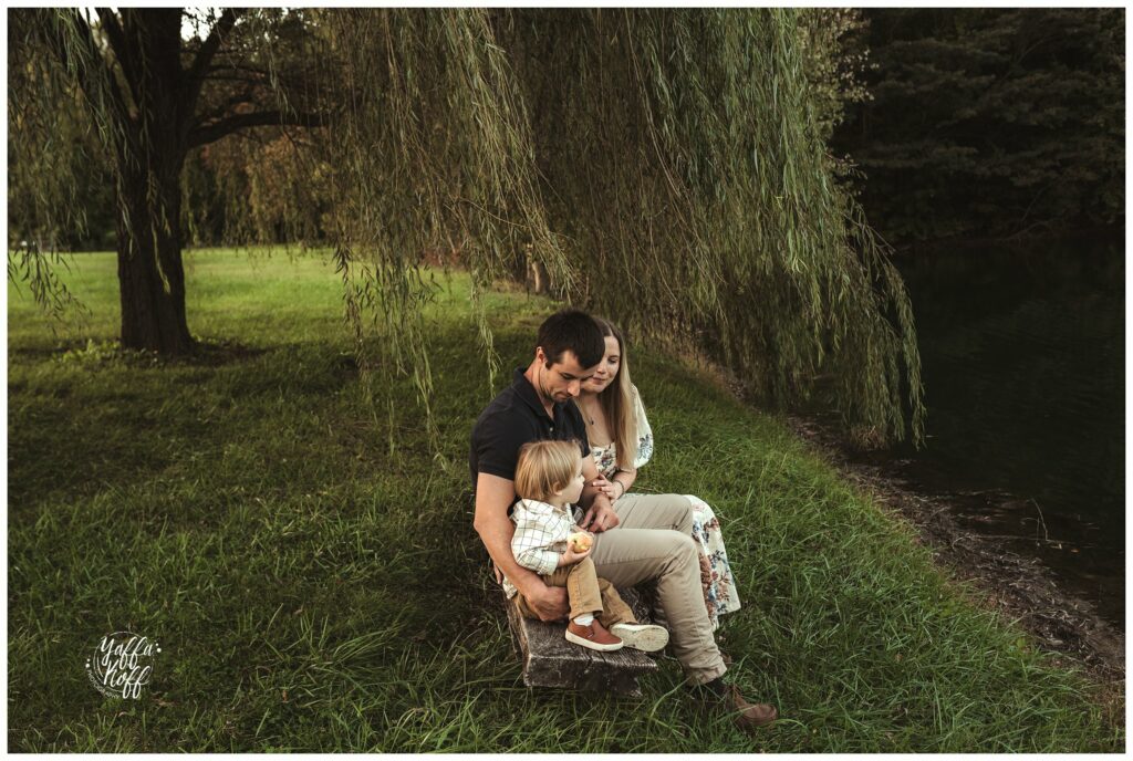 Outdoor family photo session