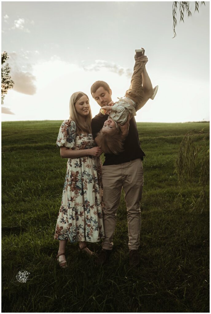 Outdoor family photo session